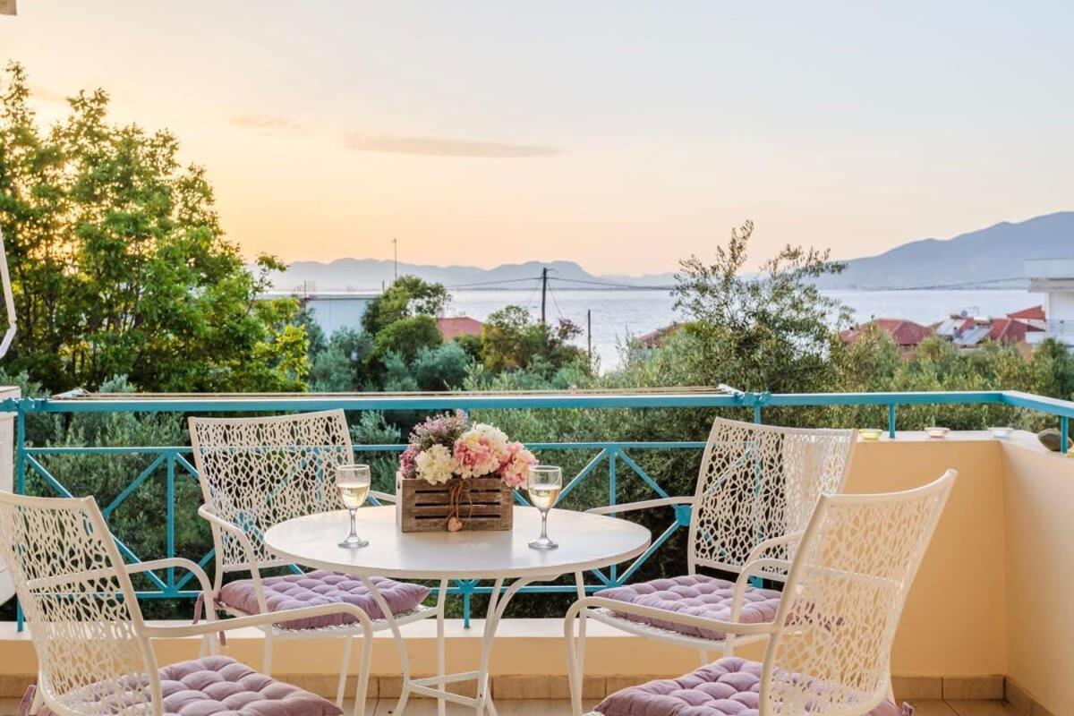 فيلا Seaview Terrace Haven-Perfect Location By The Sea كالاماتا المظهر الخارجي الصورة